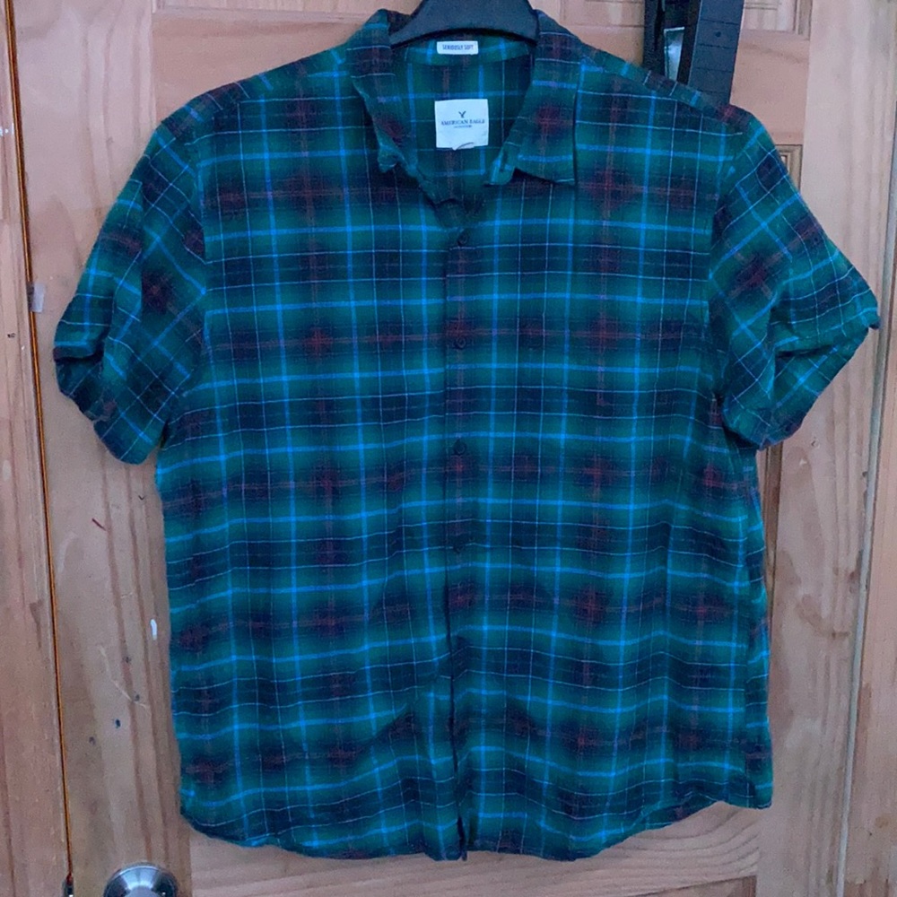 American Eagle men’s short sleeve shirt